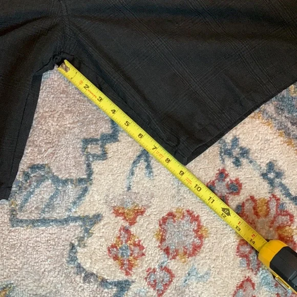 Mens O’Neal black with gray striped shorts - Picture 5 of 8